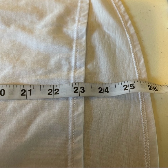 Maurices graphic tee-shirt size XS nothing like a country gal cold shoulder NWOT - Picture 11 of 11